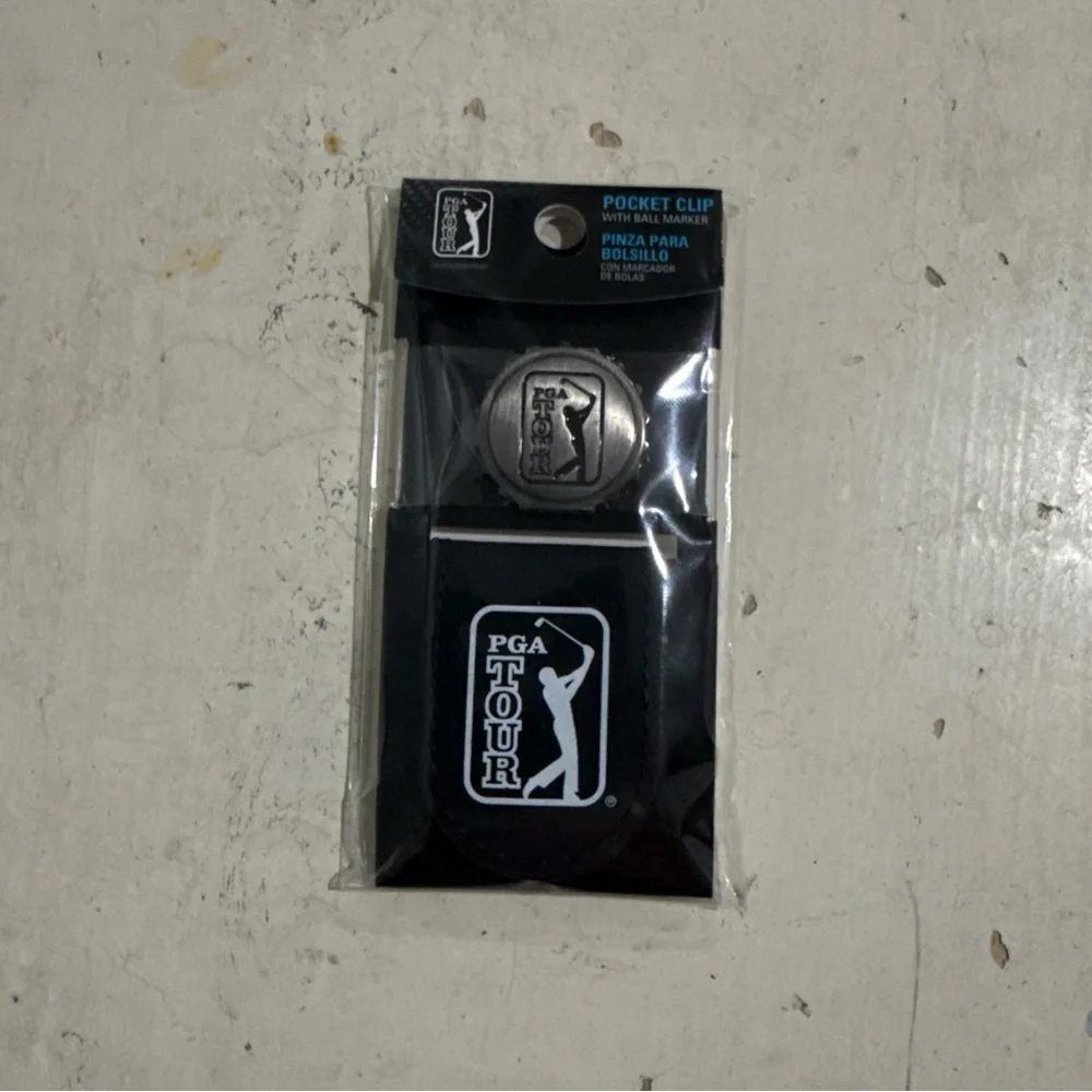 PGA Tour Pocket Clip With Ball Marker - New